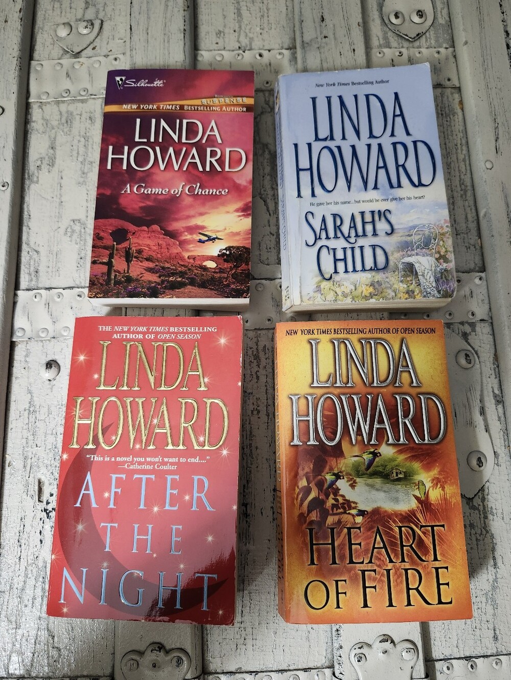 Vintage Linda Howard Romance Suspense Novels(4)